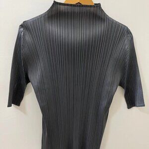 issey miyake top brand new with defect